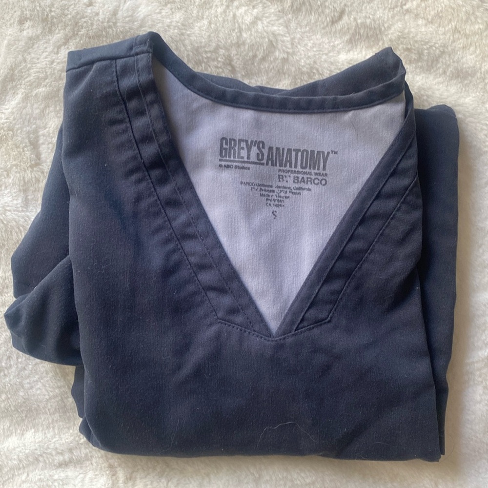 Grey’s Anatomy scrub top small navy